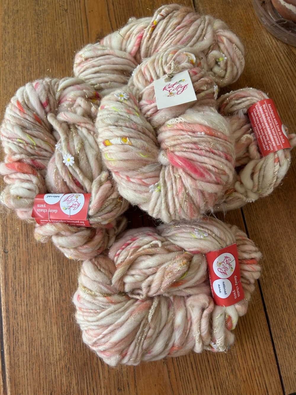 5 Skeins Knit Collage Daisy Chain Yarn - Cream with Pink & Coral Speckles